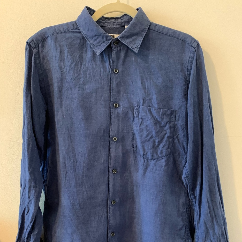 UNIQLO men’s medium linen button up